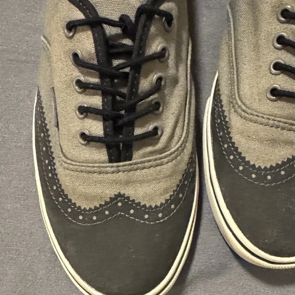 Vans Unisex Black and Grey Sneakers - Picture 5 of 7